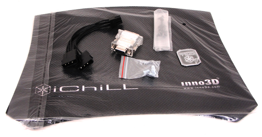 Der Lieferumfang der Inno3D iChill GTX 980 Ti Black Accelero Hybrid S auf einen Blick.