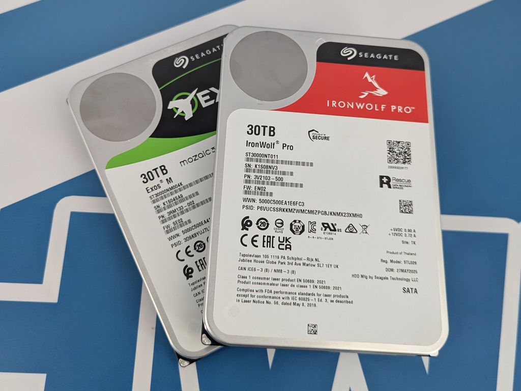 Die beiden neuen 30-TB-Festplatten von Seagate konnten im Test überzeugen.