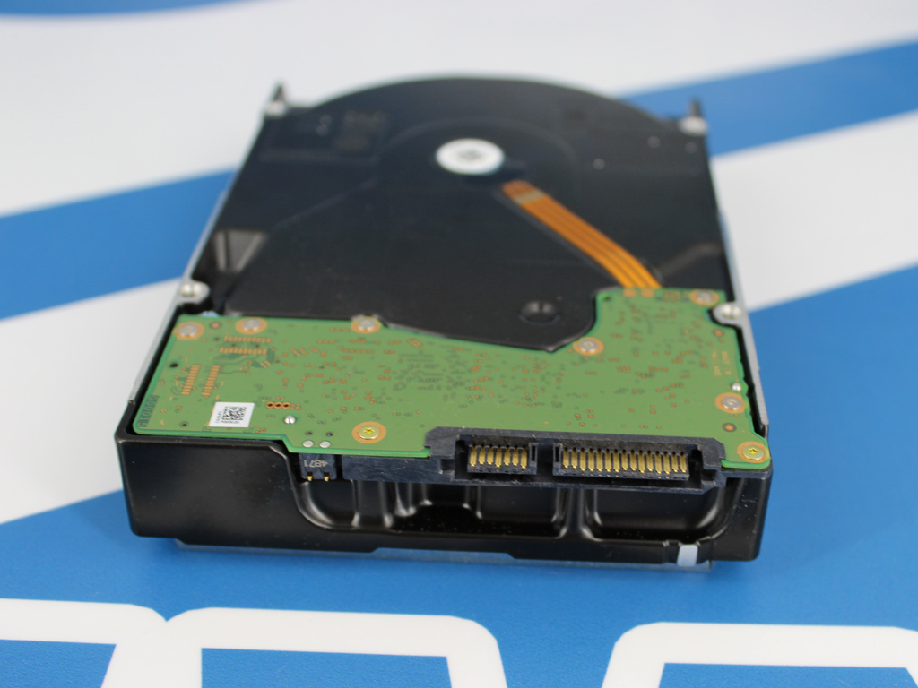 Western Digital WD Red Pro, 26 TB (Rückseite).