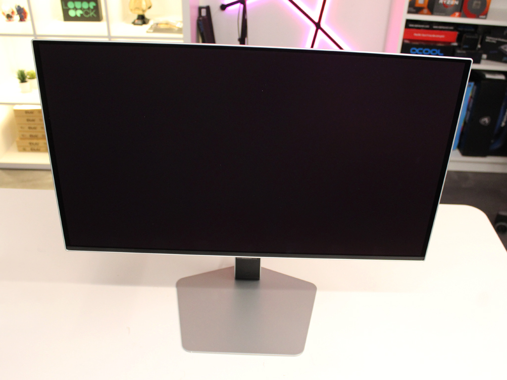 Samsung Odyssey OLED G6 G60SF im Test.
