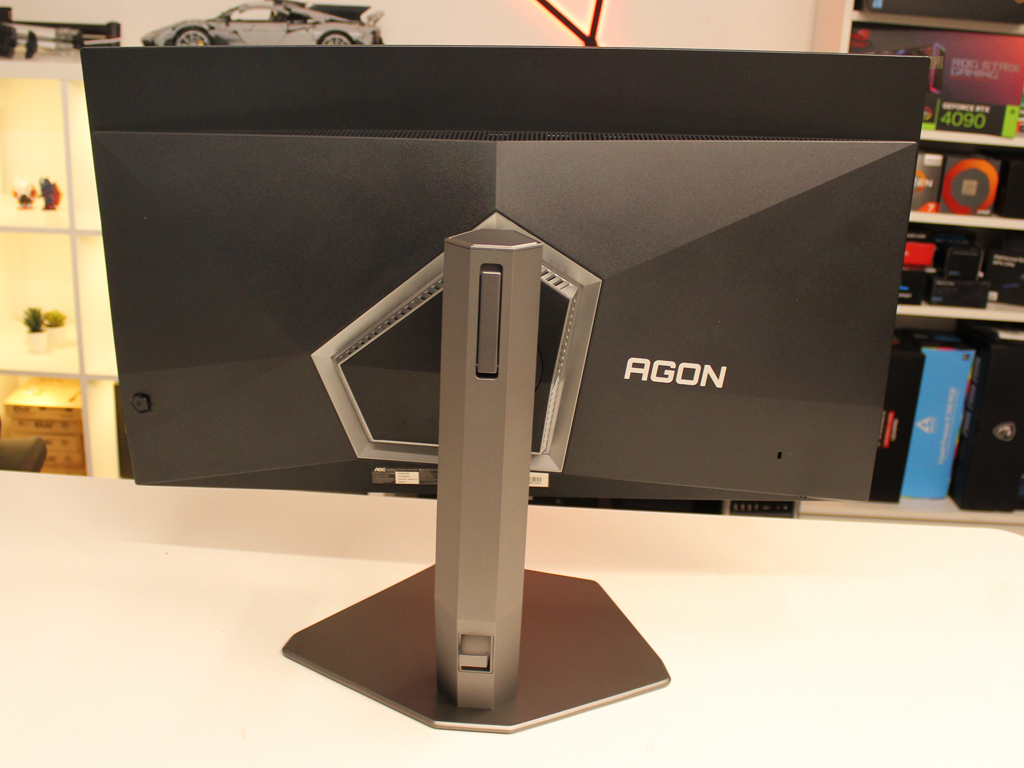 AOC AGON Pro AG326UZD2 OLED-Monitor im Test.