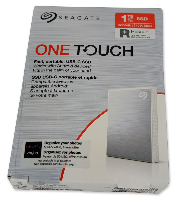Abgelichtet: Die Verpackung der silbernen One Touch SSD von Seagate.