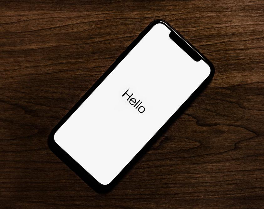 Bald wird uns das neue iPhone 12 mit einem „Hello“ begrüßen (Bildquelle: Unsplash)