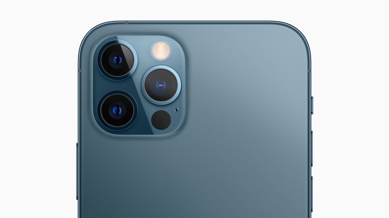 Das neue iPhone 12 Pro bietet ein verbessertes Kamerasystem (Bildquelle: Apple)